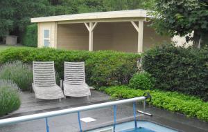 poolhouse plat dak met ruime zithoek Hoegaarden